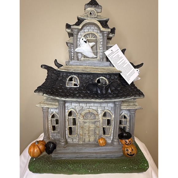 Other - Halloween Light Up LARGE 17" Haunted House Bats Ghosts & Pumpkins Great Details!